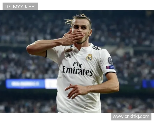 贝尔足球球星摆件精致造型展现传奇风采完美再现运动员英勇瞬间